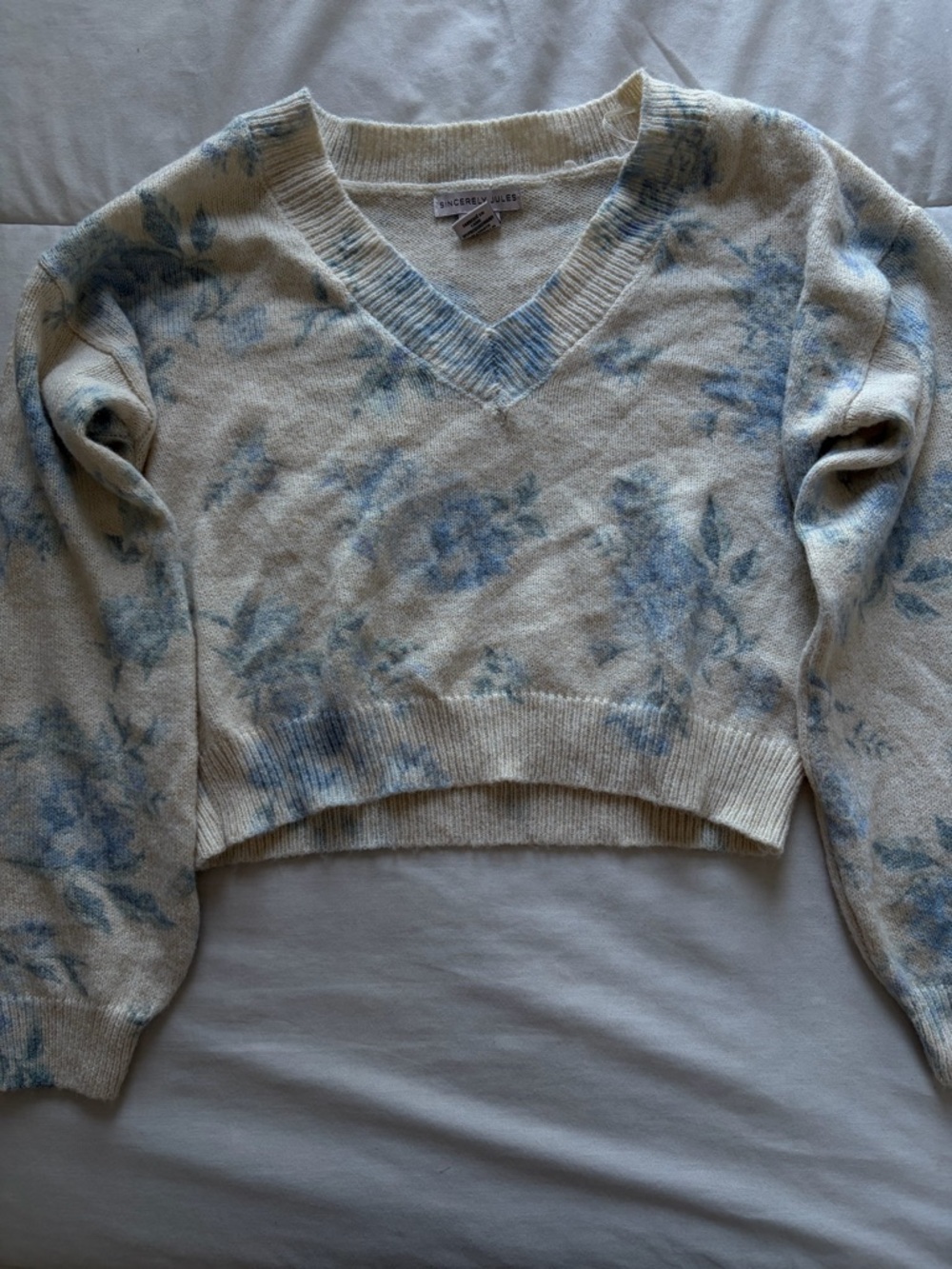 Sincerely Jules floral v neck sweater